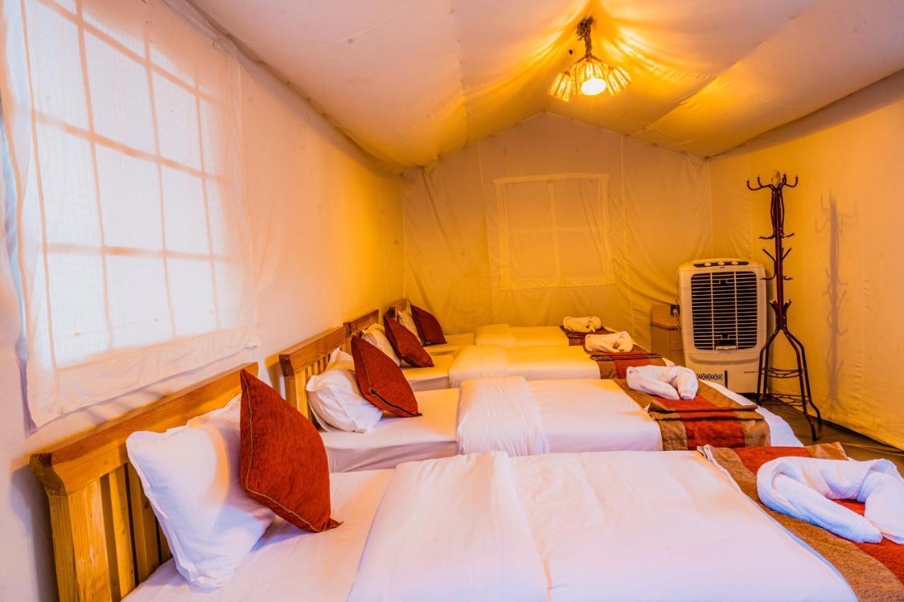 Kalash Parkaze And Tent Inn 포카라 외부 사진