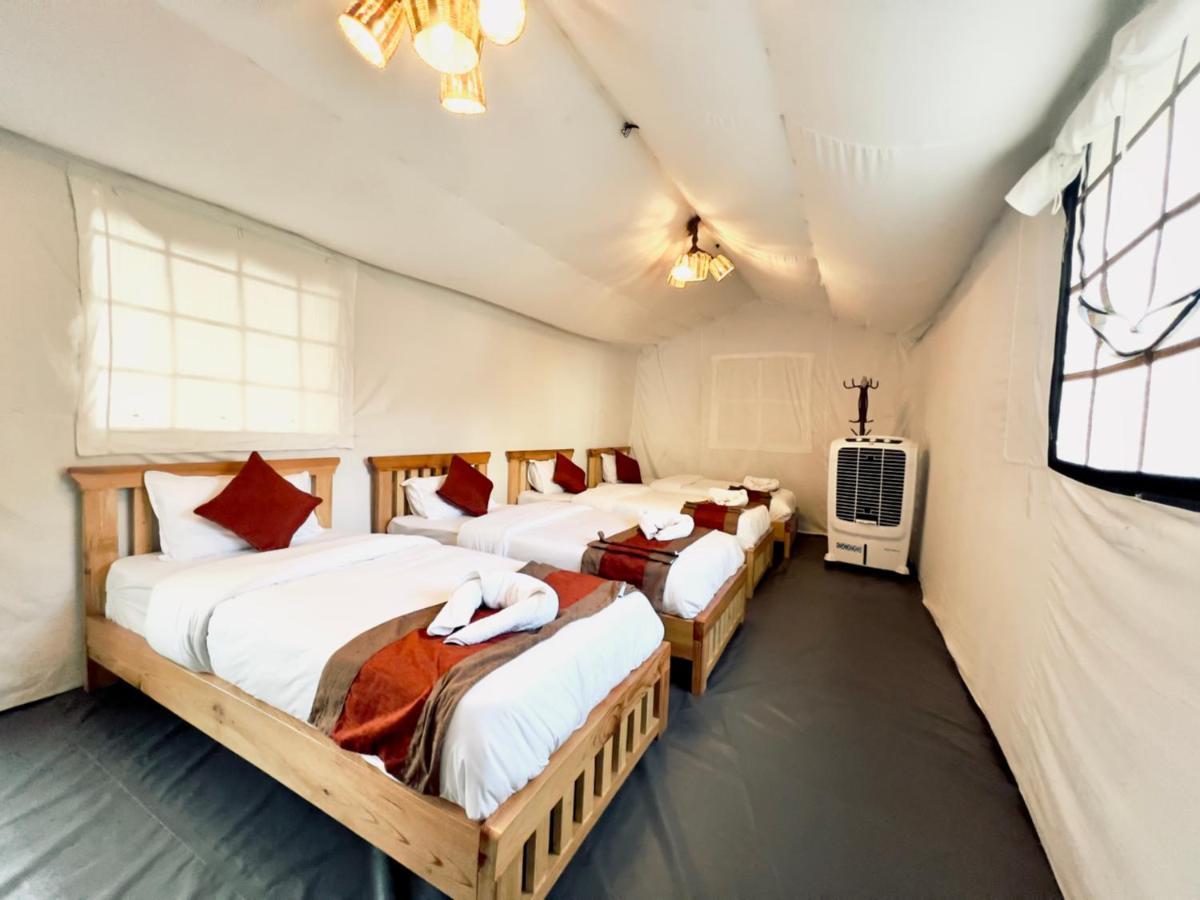 Kalash Parkaze And Tent Inn 포카라 외부 사진