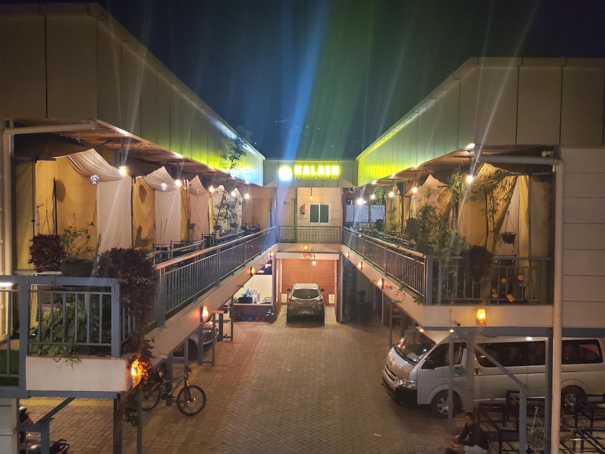 Kalash Parkaze And Tent Inn 포카라 외부 사진