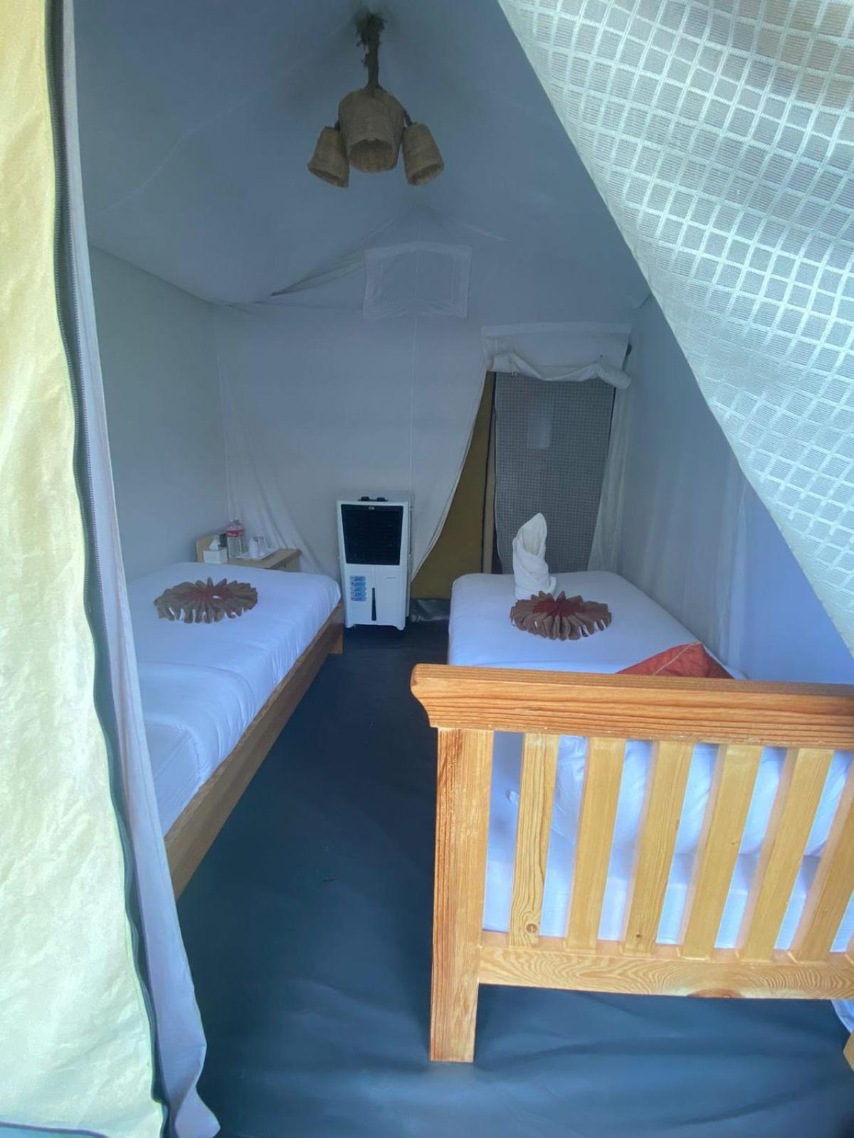Kalash Parkaze And Tent Inn 포카라 객실 사진
