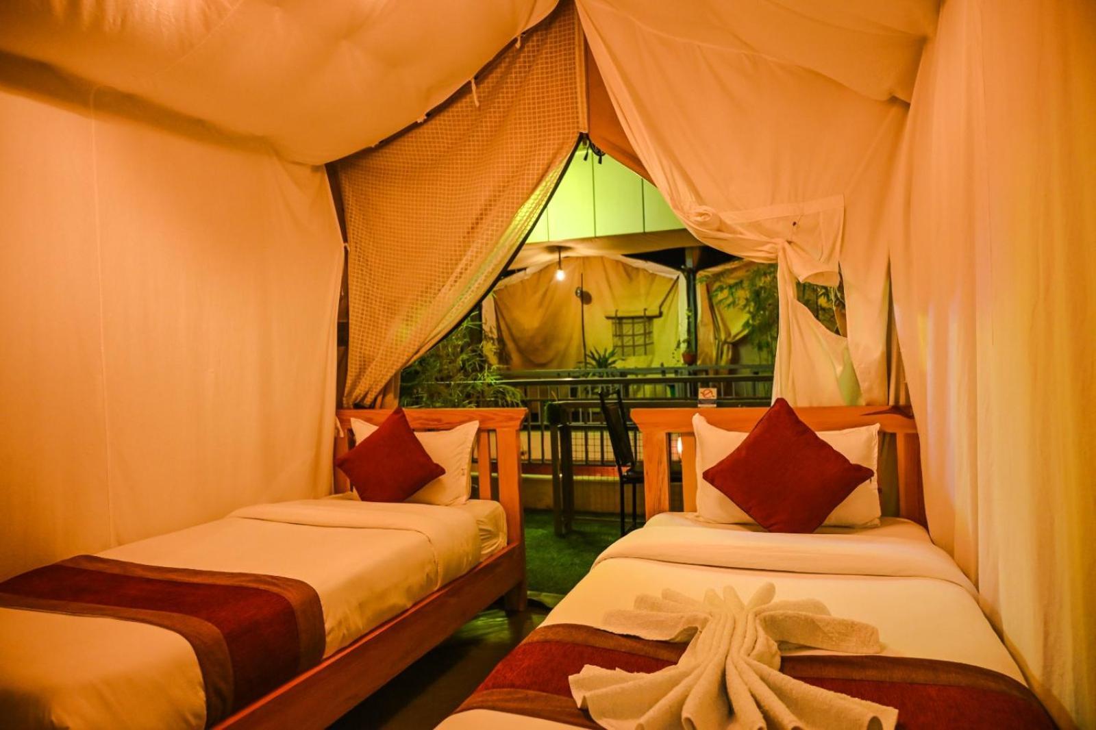 Kalash Parkaze And Tent Inn 포카라 객실 사진